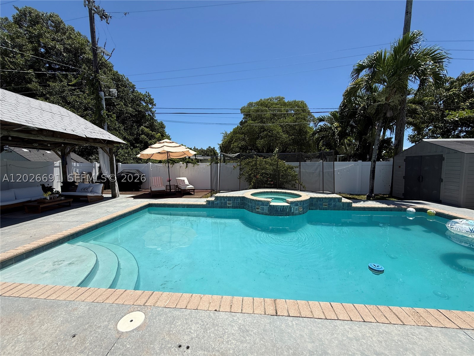 Hallandale Beach photo 4