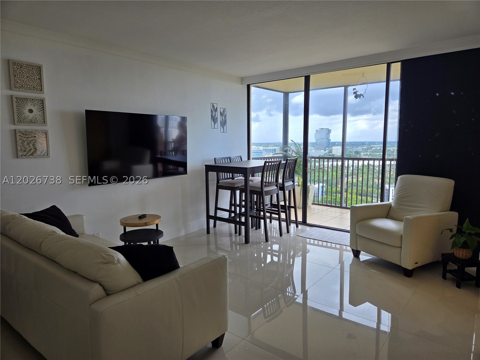 Aventura photo 4