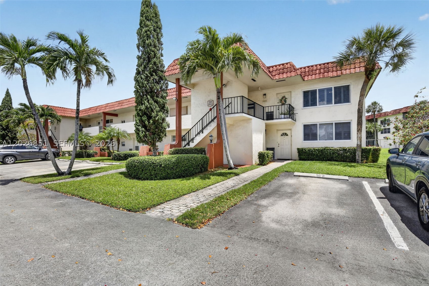 Pembroke Pines photo 2