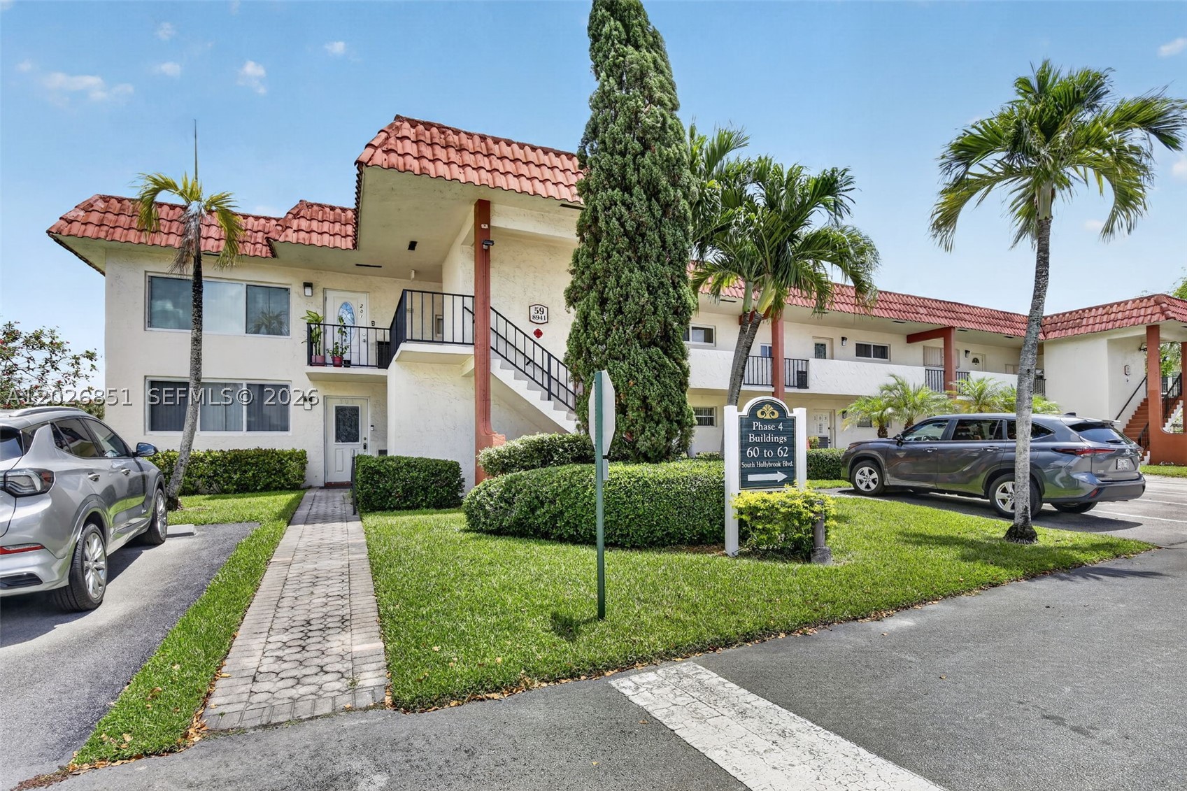Pembroke Pines photo 3