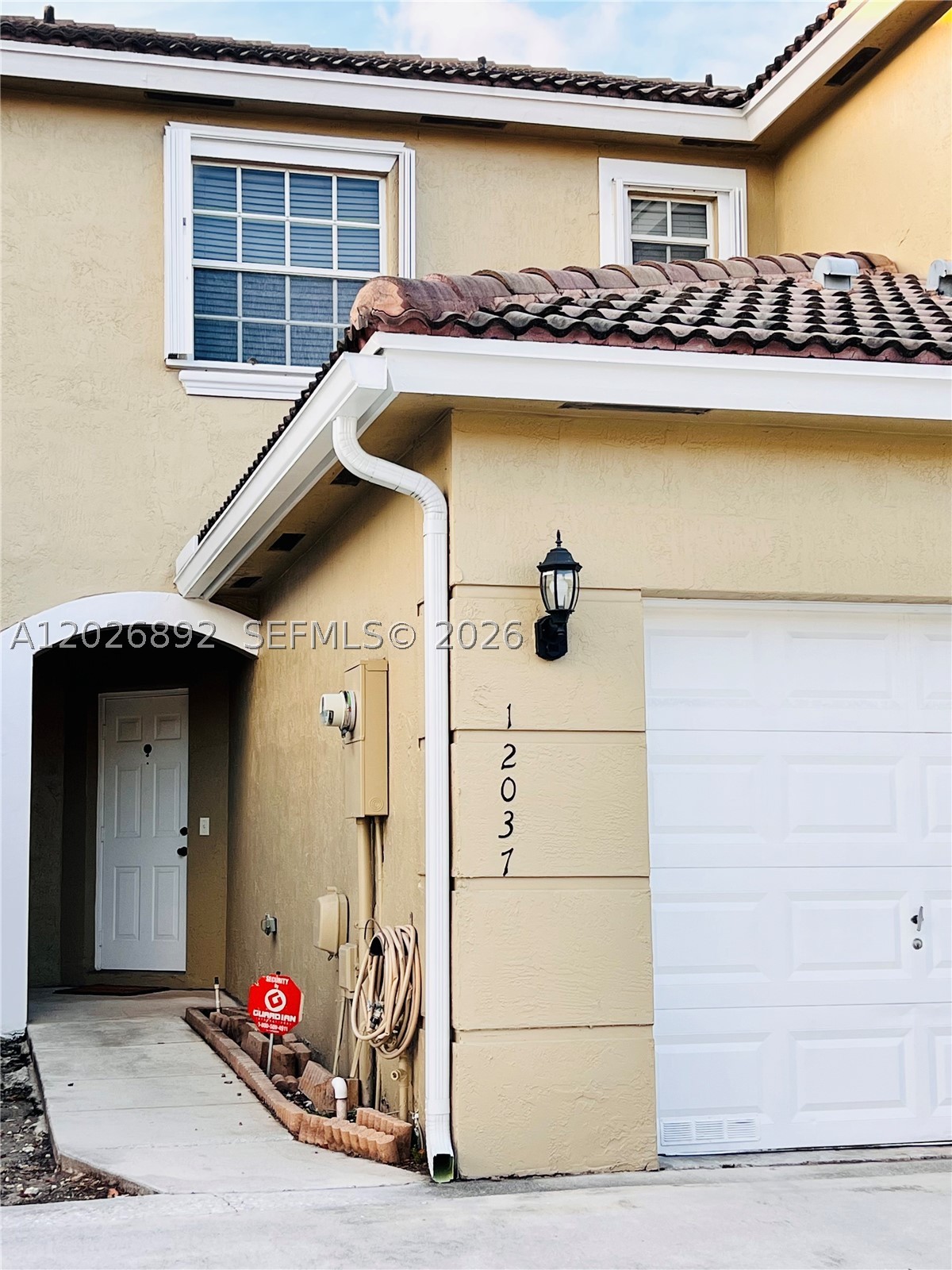 Pembroke Pines photo 2