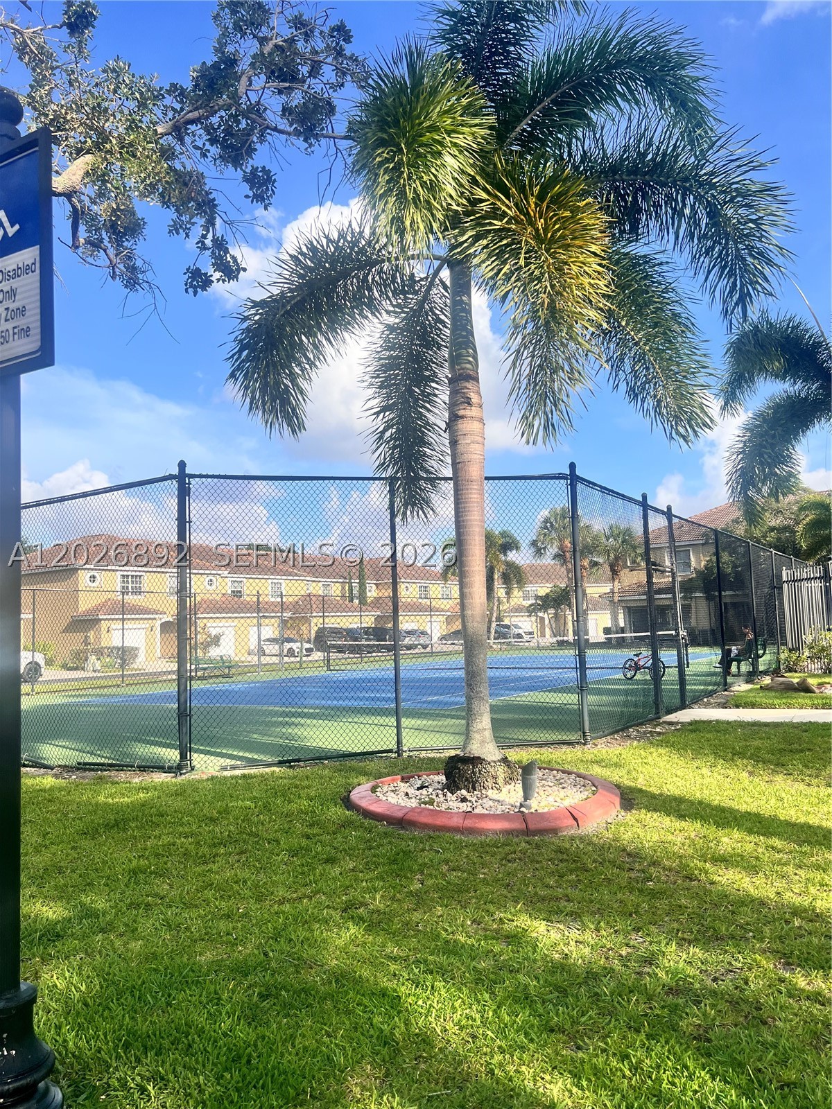 Pembroke Pines photo 3