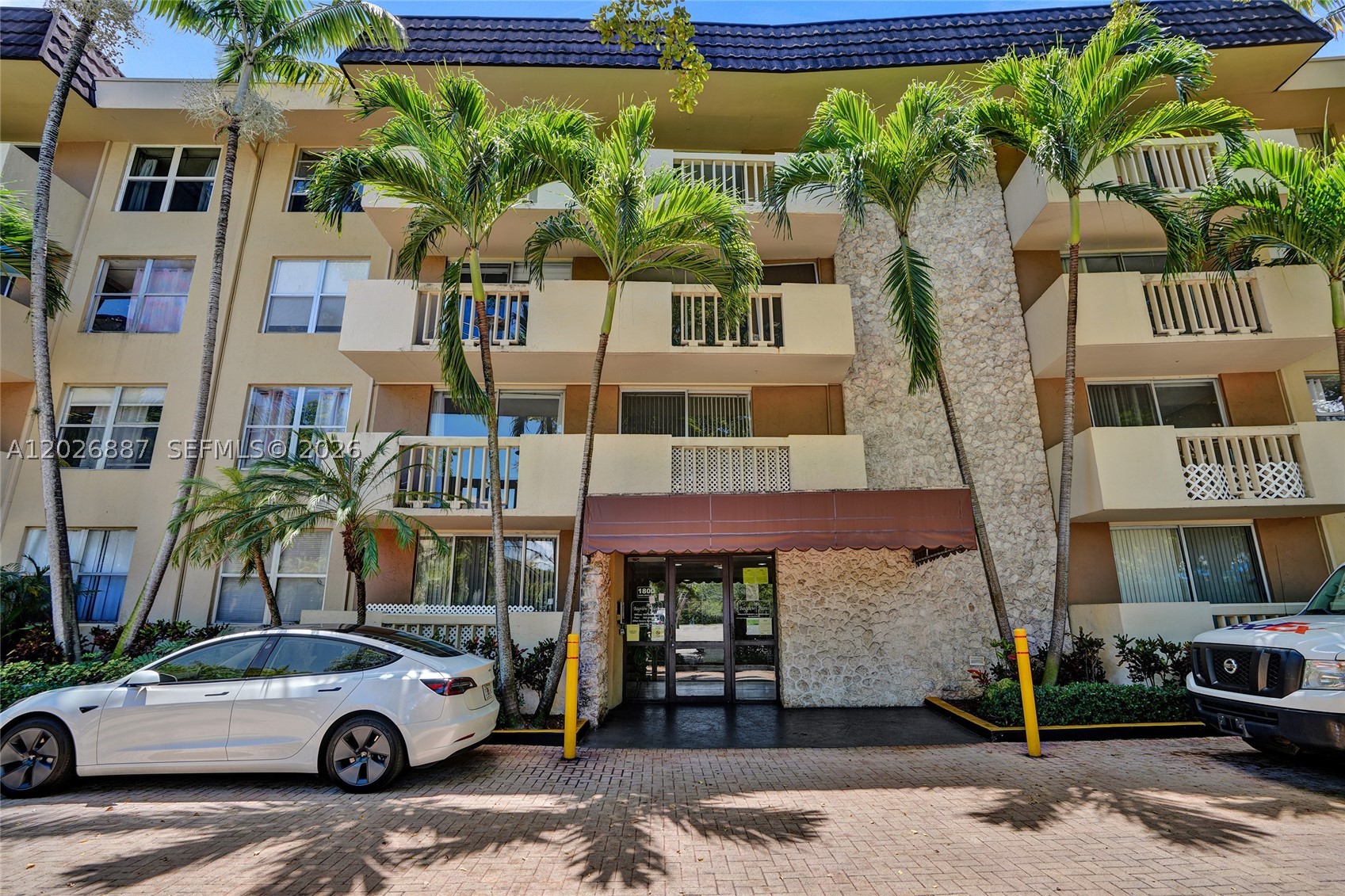 North Miami photo 4