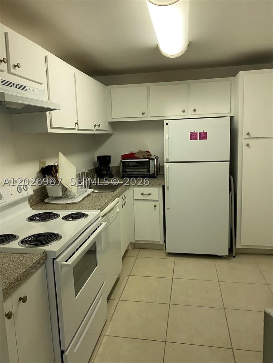 North Miami photo 3