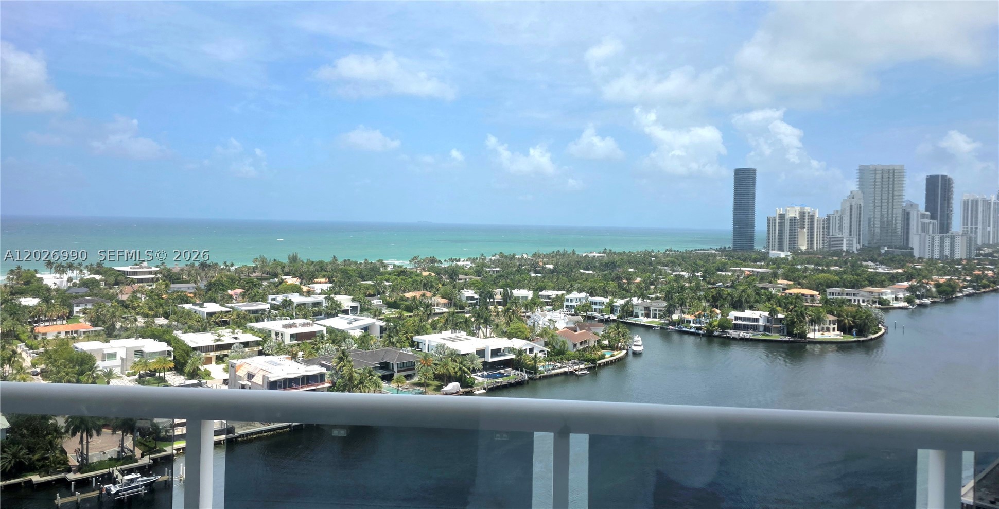 Aventura photo 2