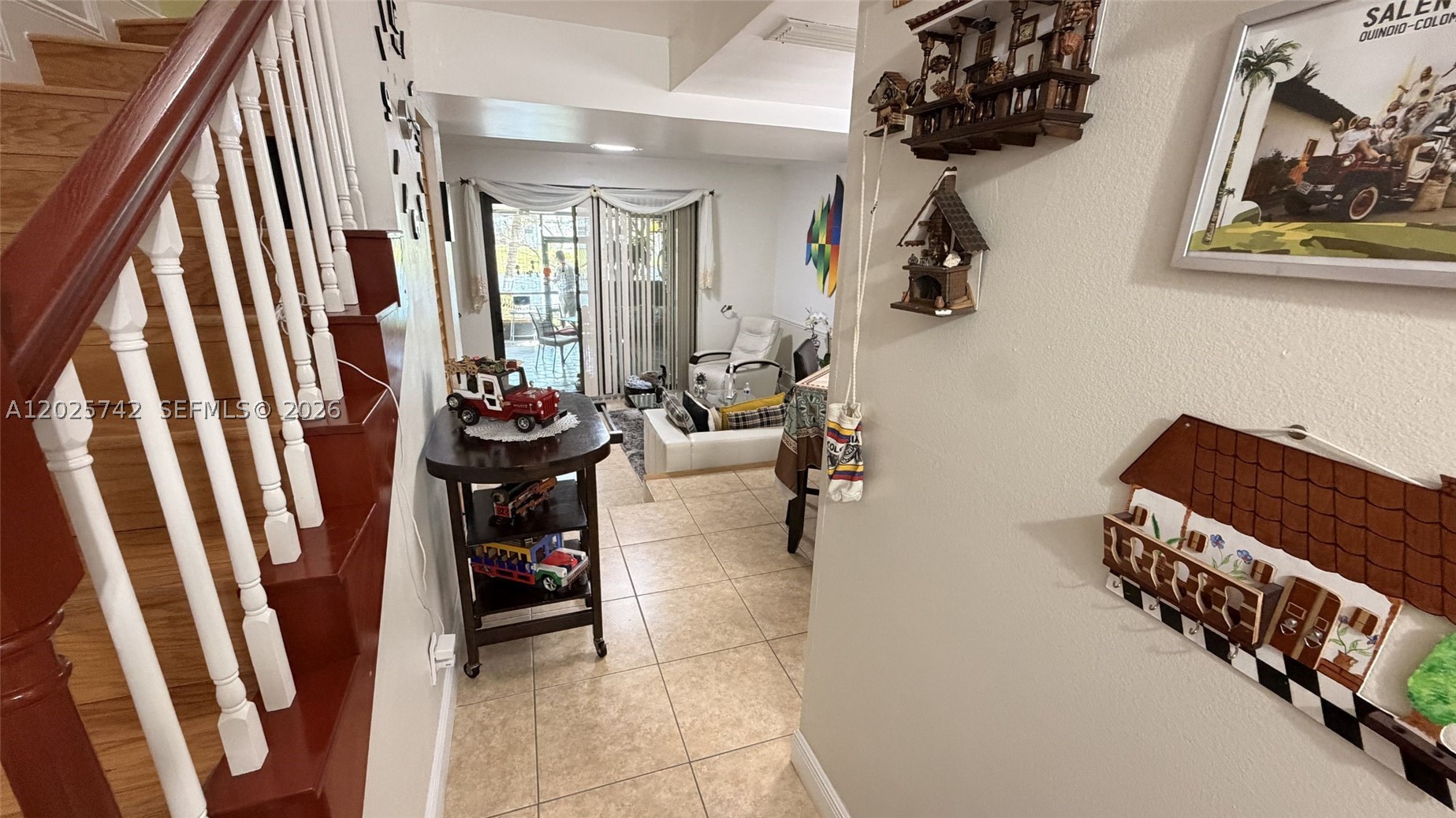 Pembroke Pines photo 5