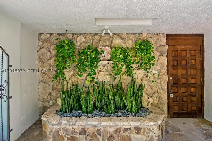 Pinecrest photo 5