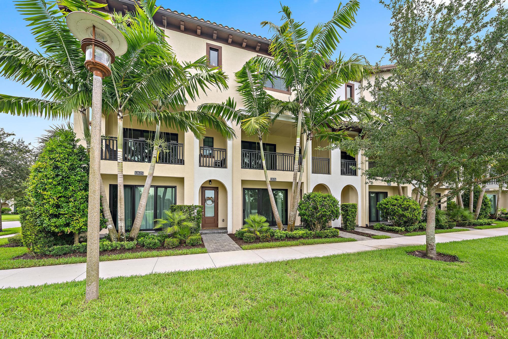 Palm Beach Gardens photo 2