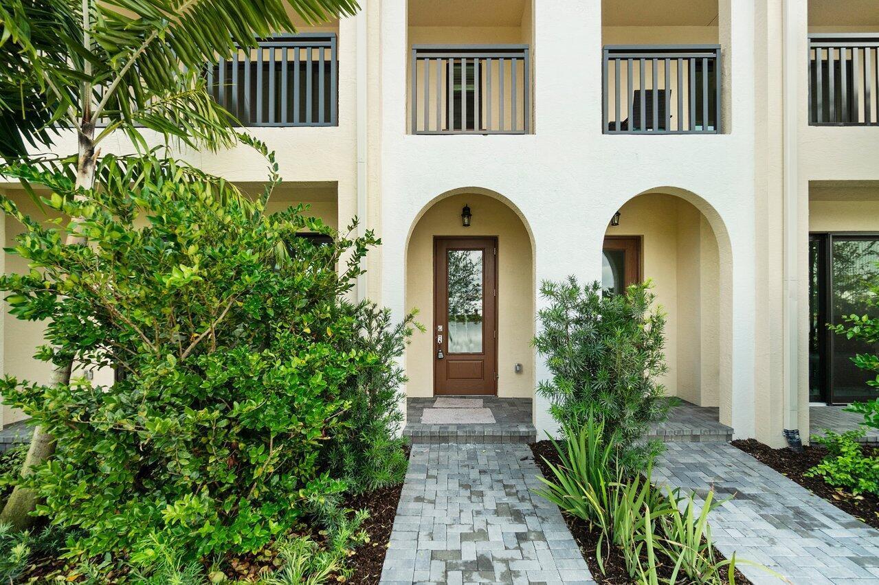 Palm Beach Gardens photo 3
