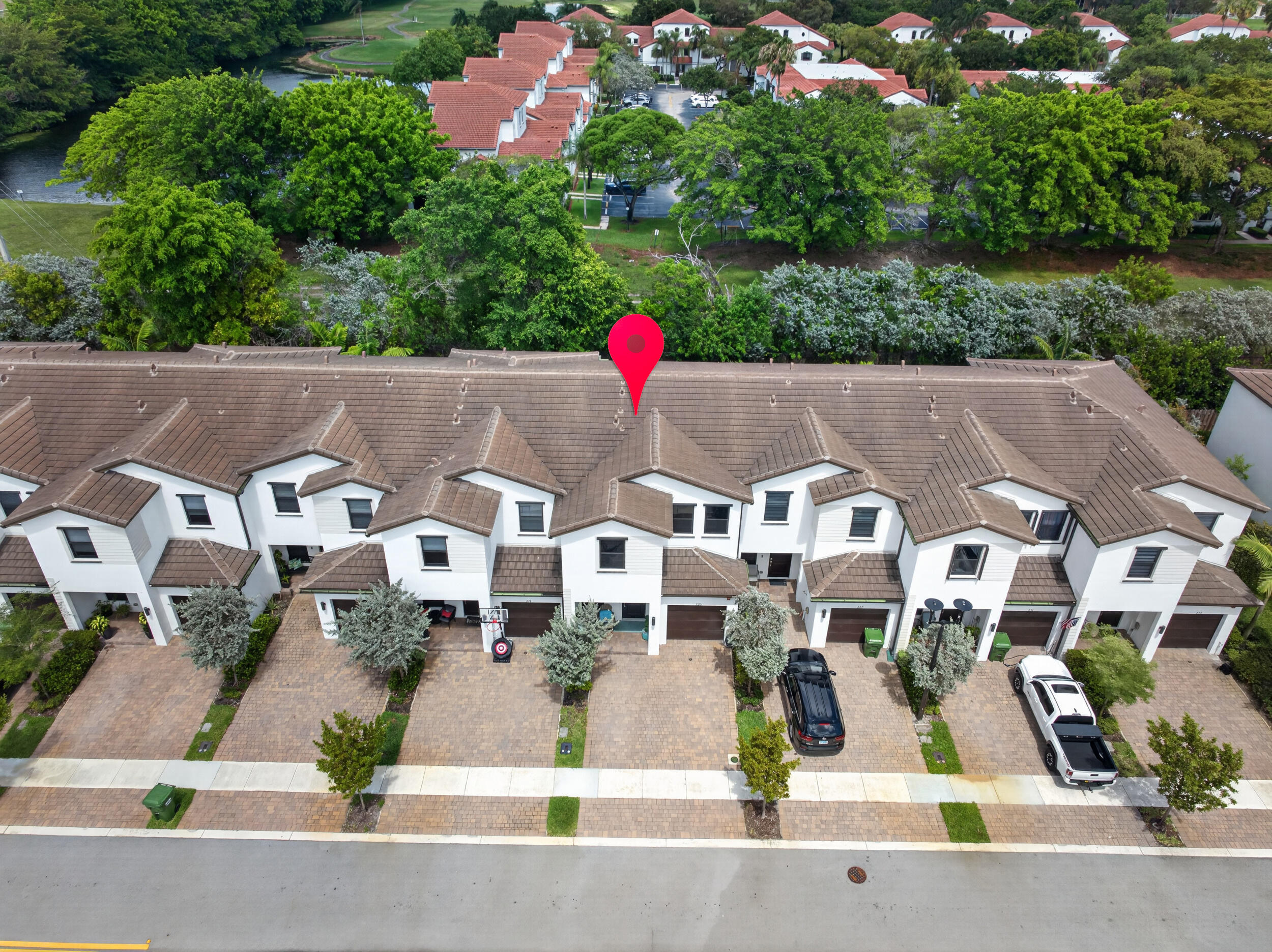 Pembroke Pines photo 1