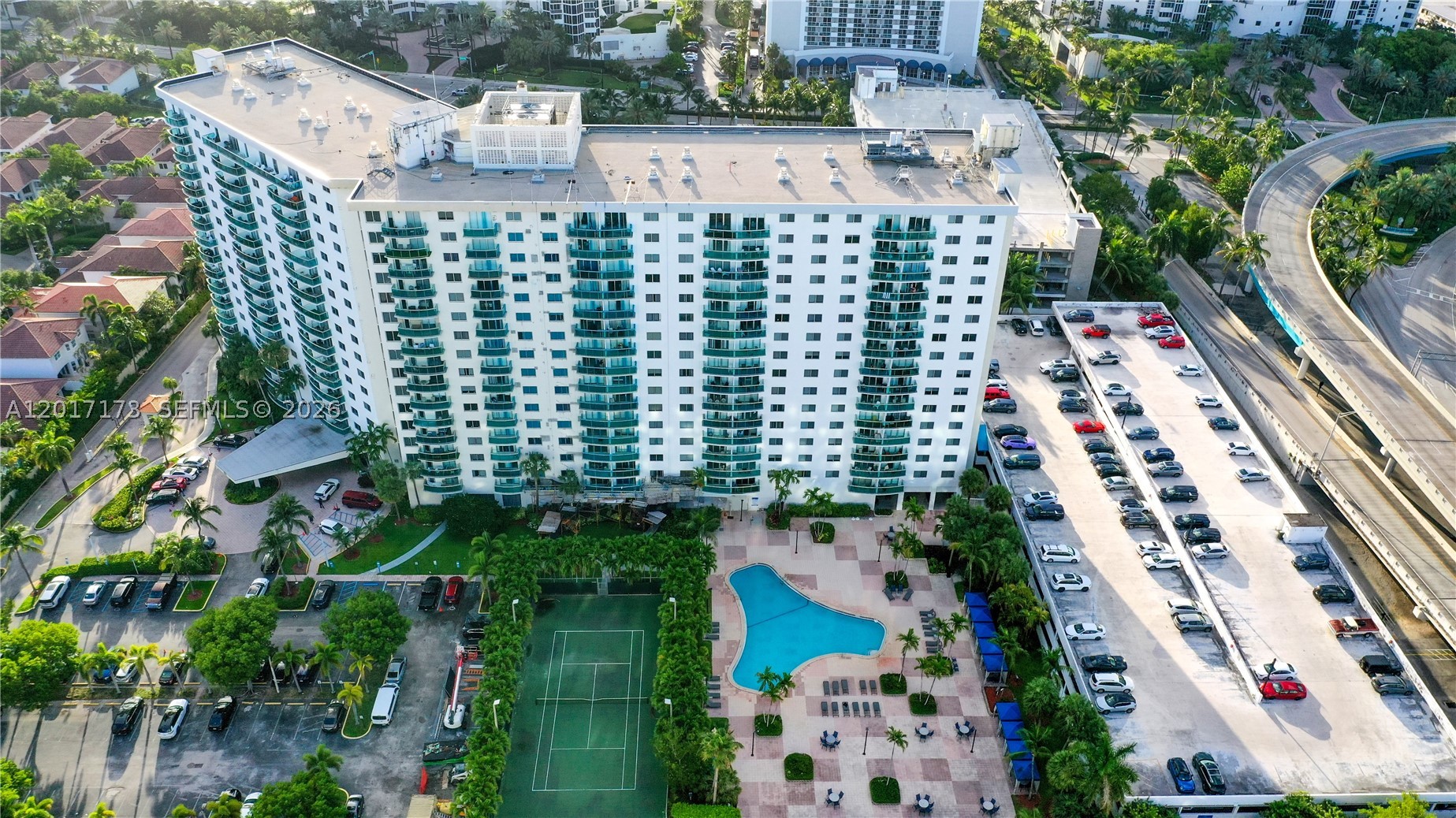 Sunny Isles Beach photo 2