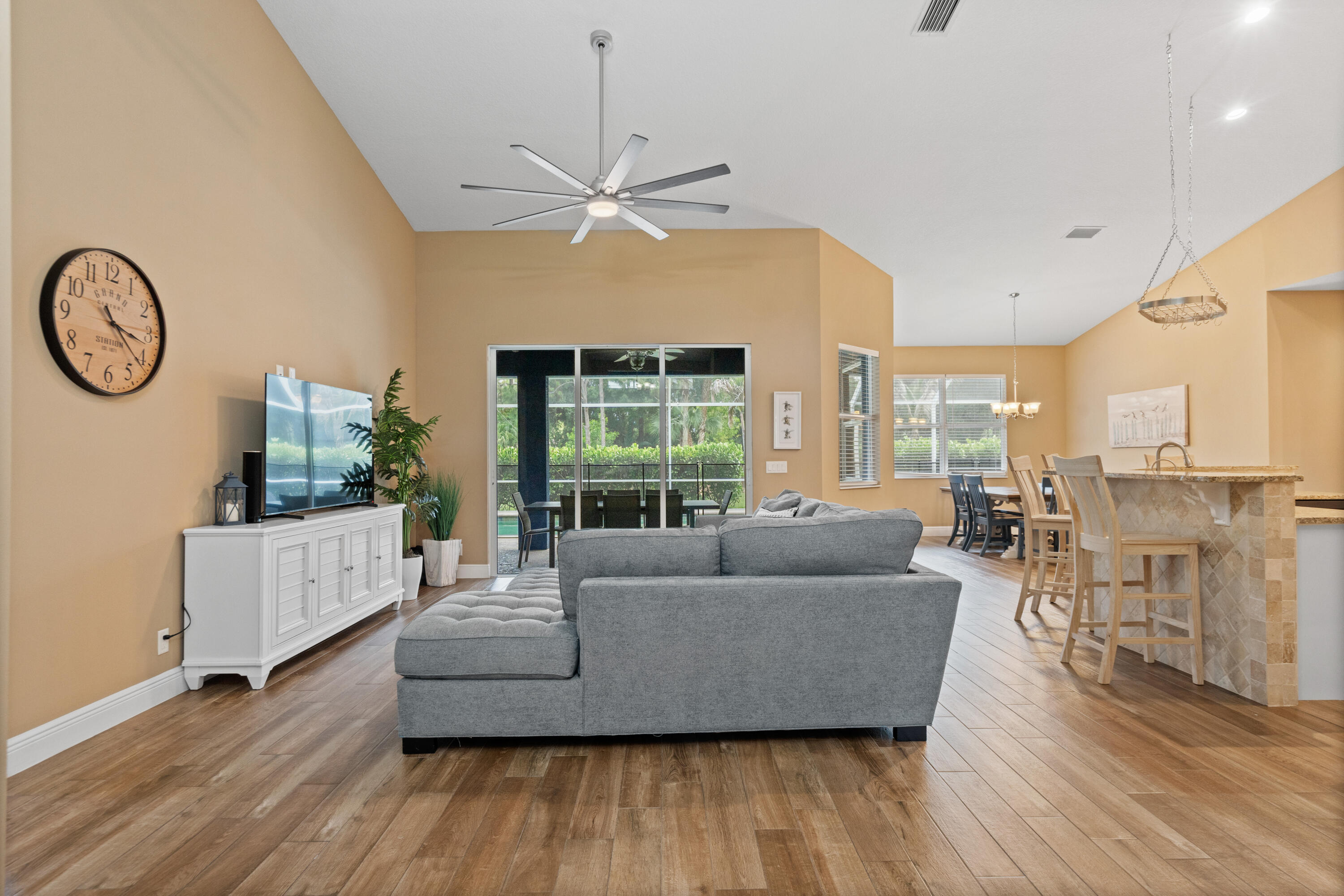 MLS listing photo 4