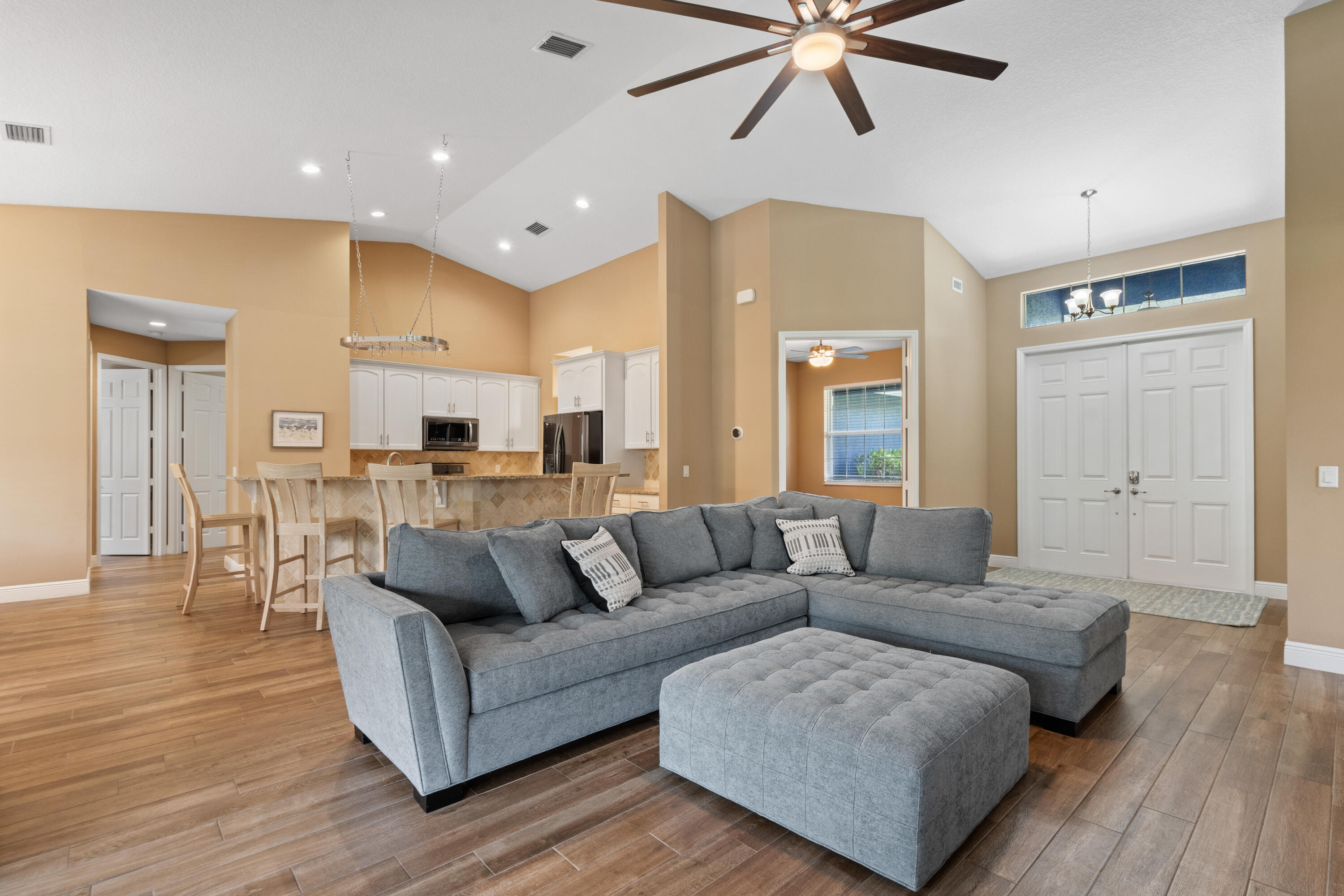 MLS listing photo 5
