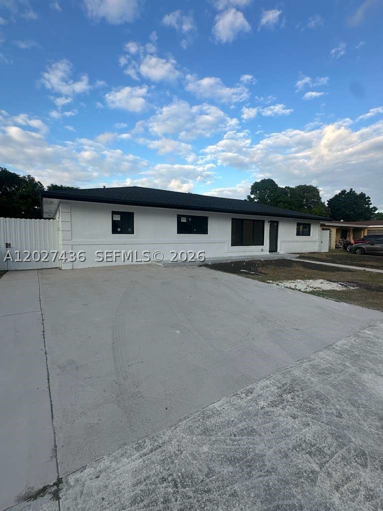 Miami Gardens photo 1