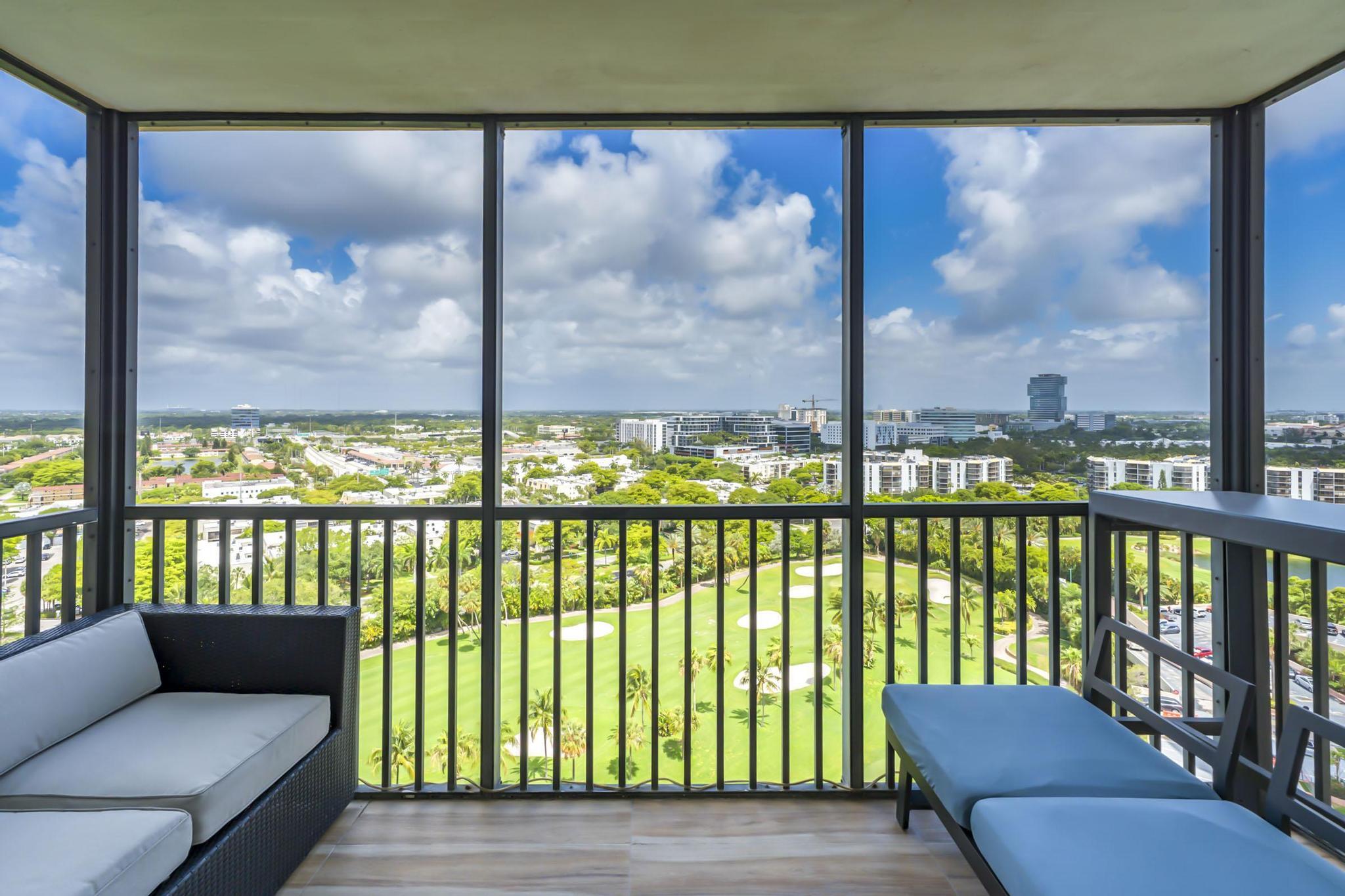 Aventura photo 2