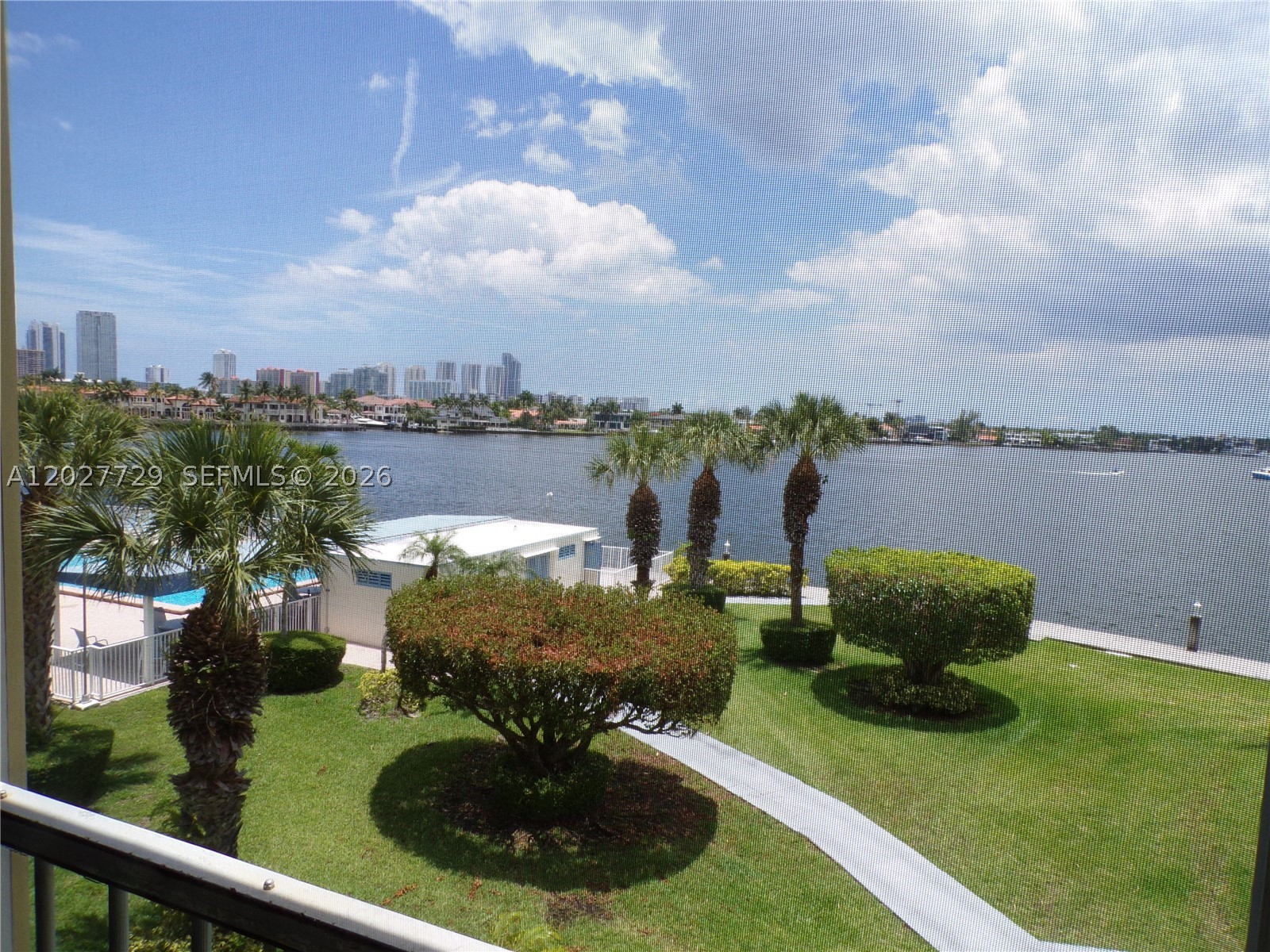 Aventura photo 4