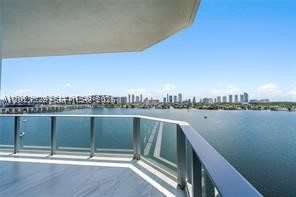 North Miami Beach photo 2
