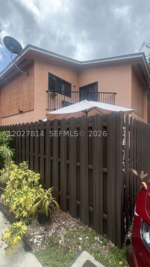 Pembroke Pines photo 1