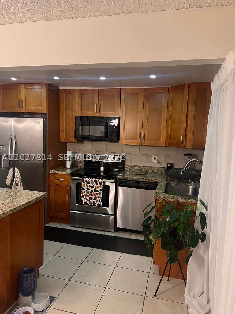 Pembroke Pines photo 3