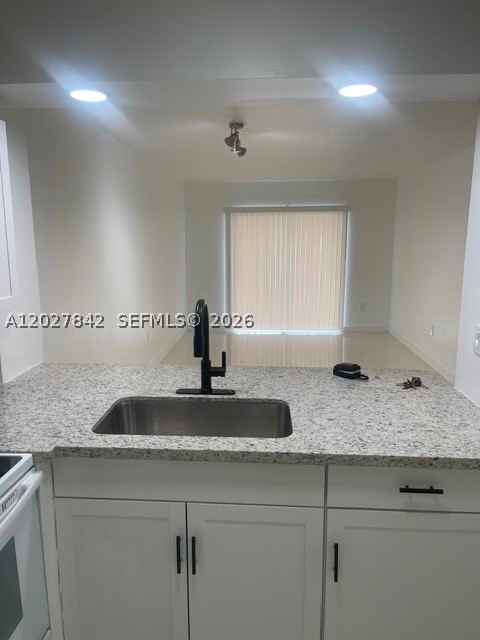 North Miami Beach photo 2