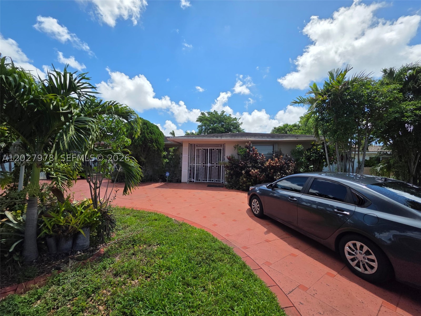 Hialeah photo 2
