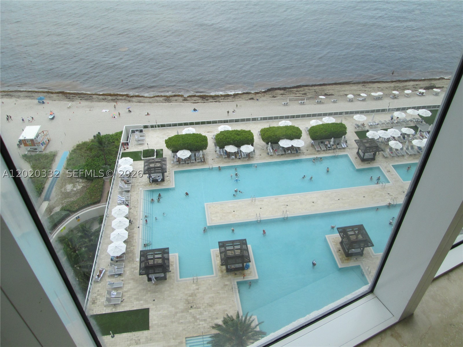 Hallandale Beach photo 3