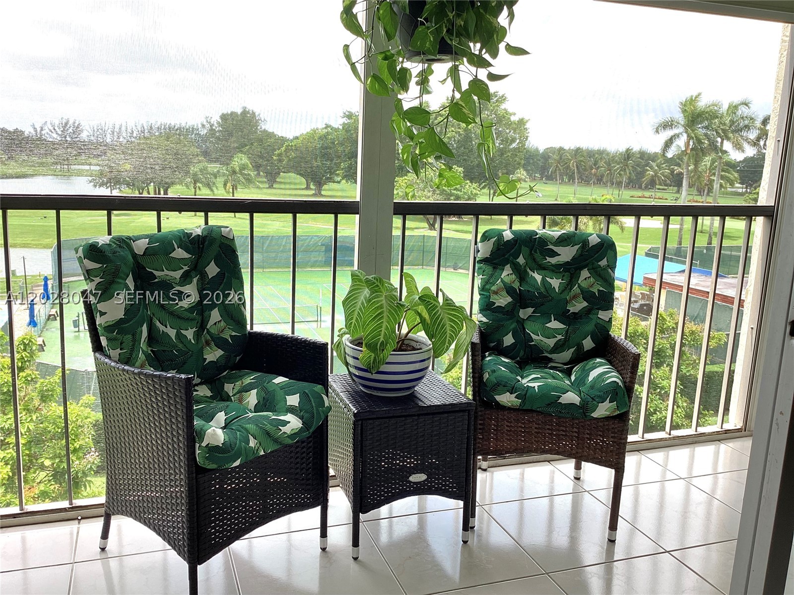 Pembroke Pines photo 1