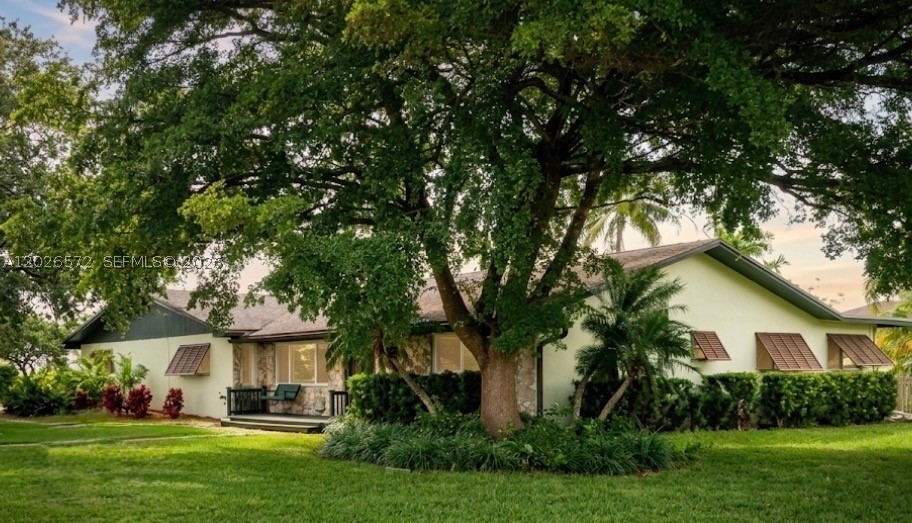 Homestead photo 1