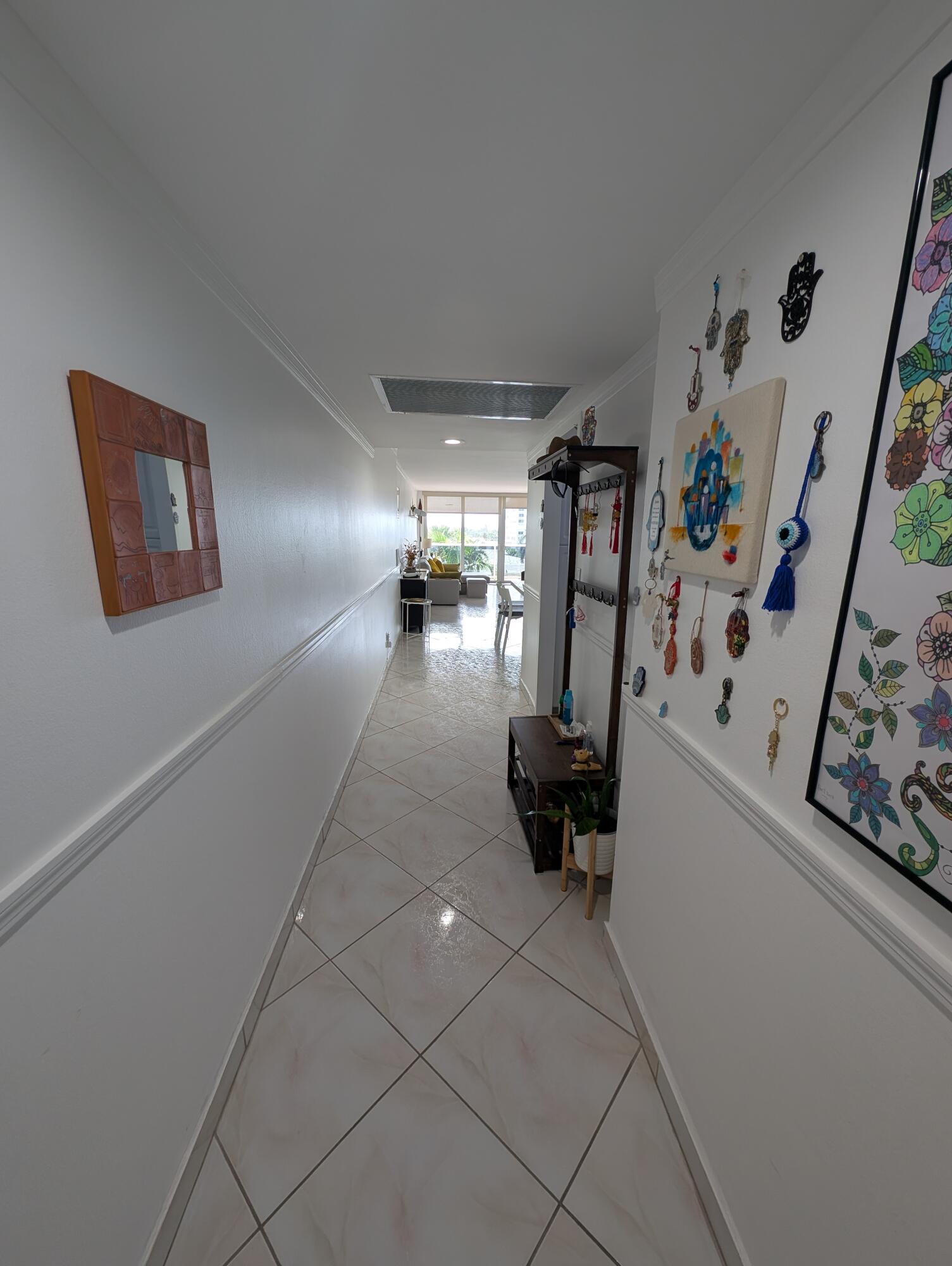 Hallandale Beach photo 2