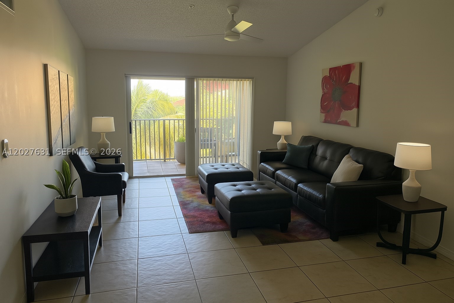 Miramar photo 1