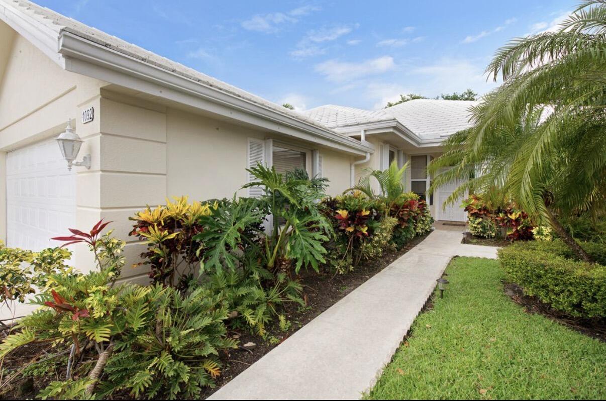 Palm Beach Gardens photo 3