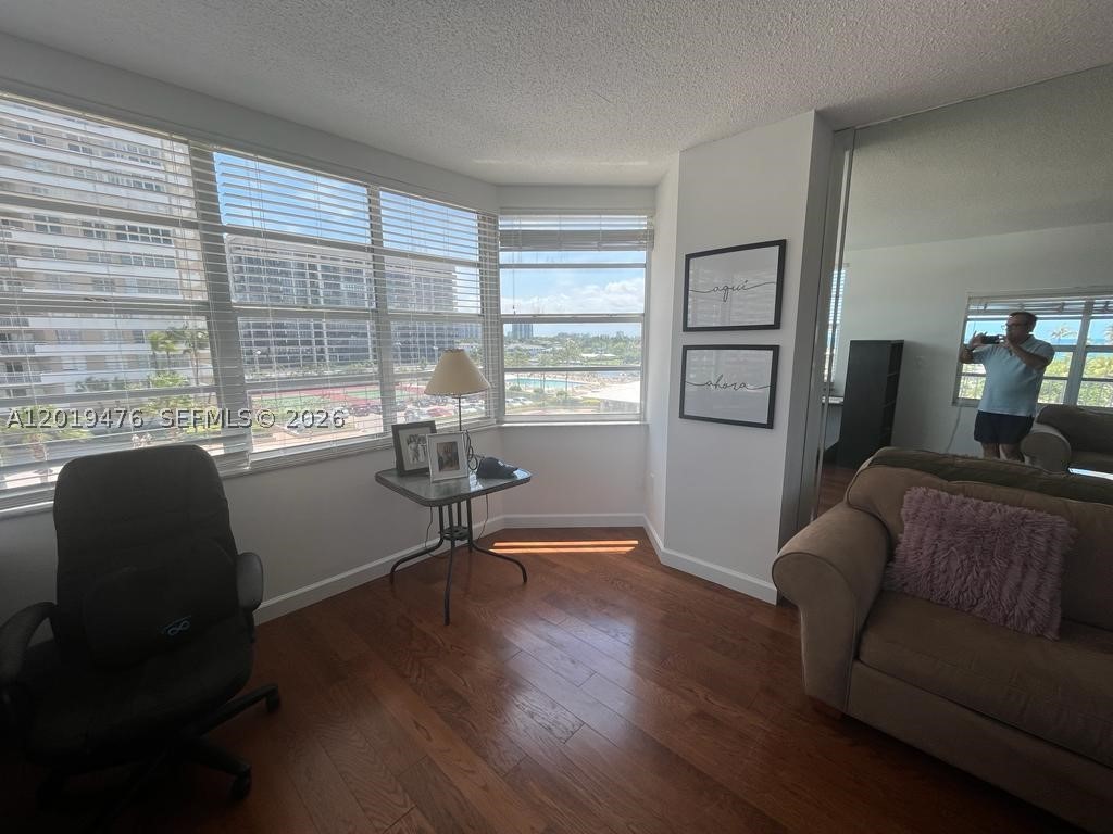 Hallandale Beach photo 4