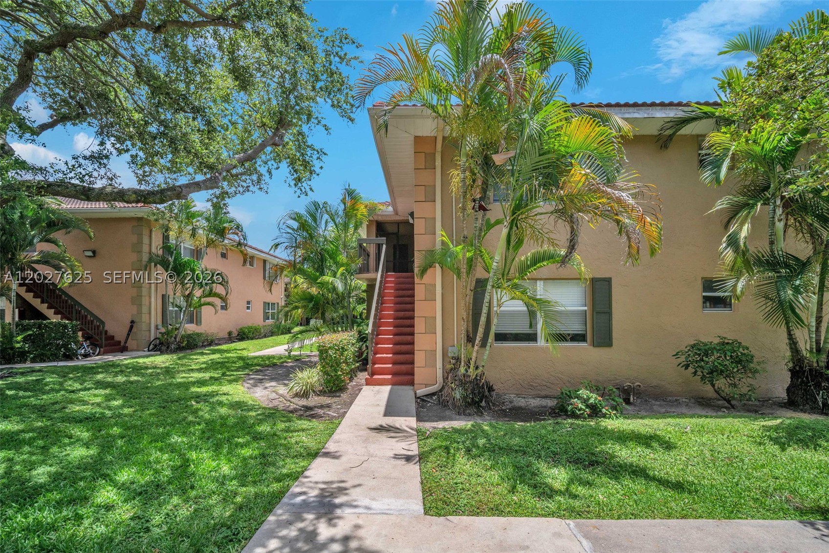 Pembroke Pines photo 3
