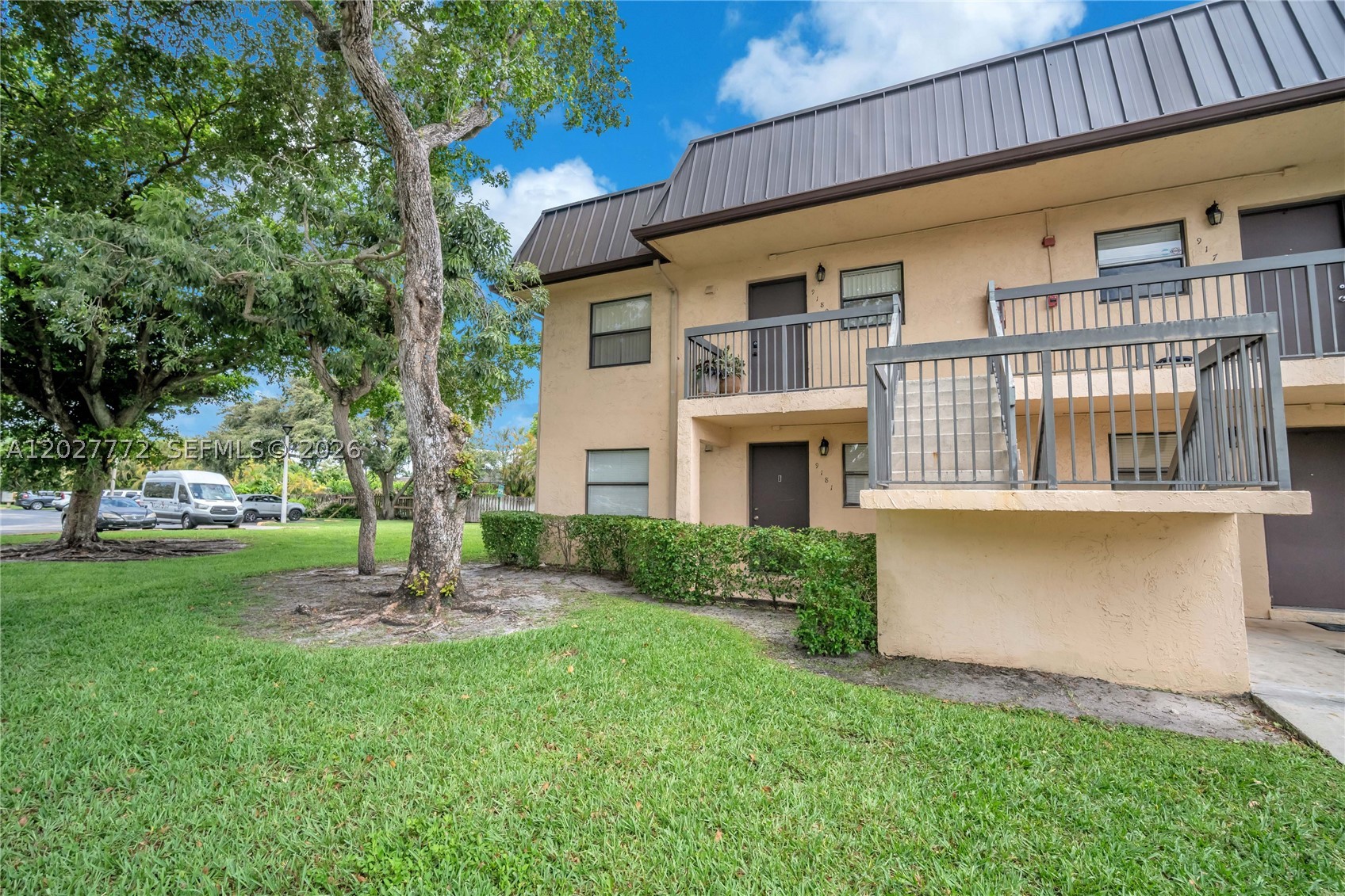Pembroke Pines photo 2