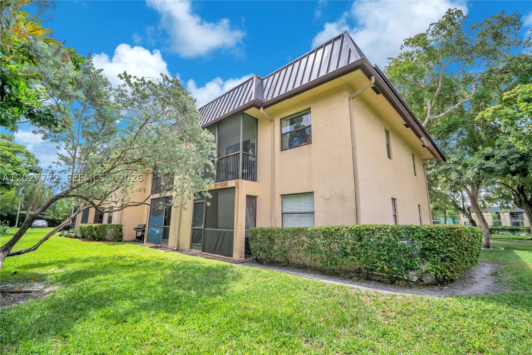Pembroke Pines photo 5