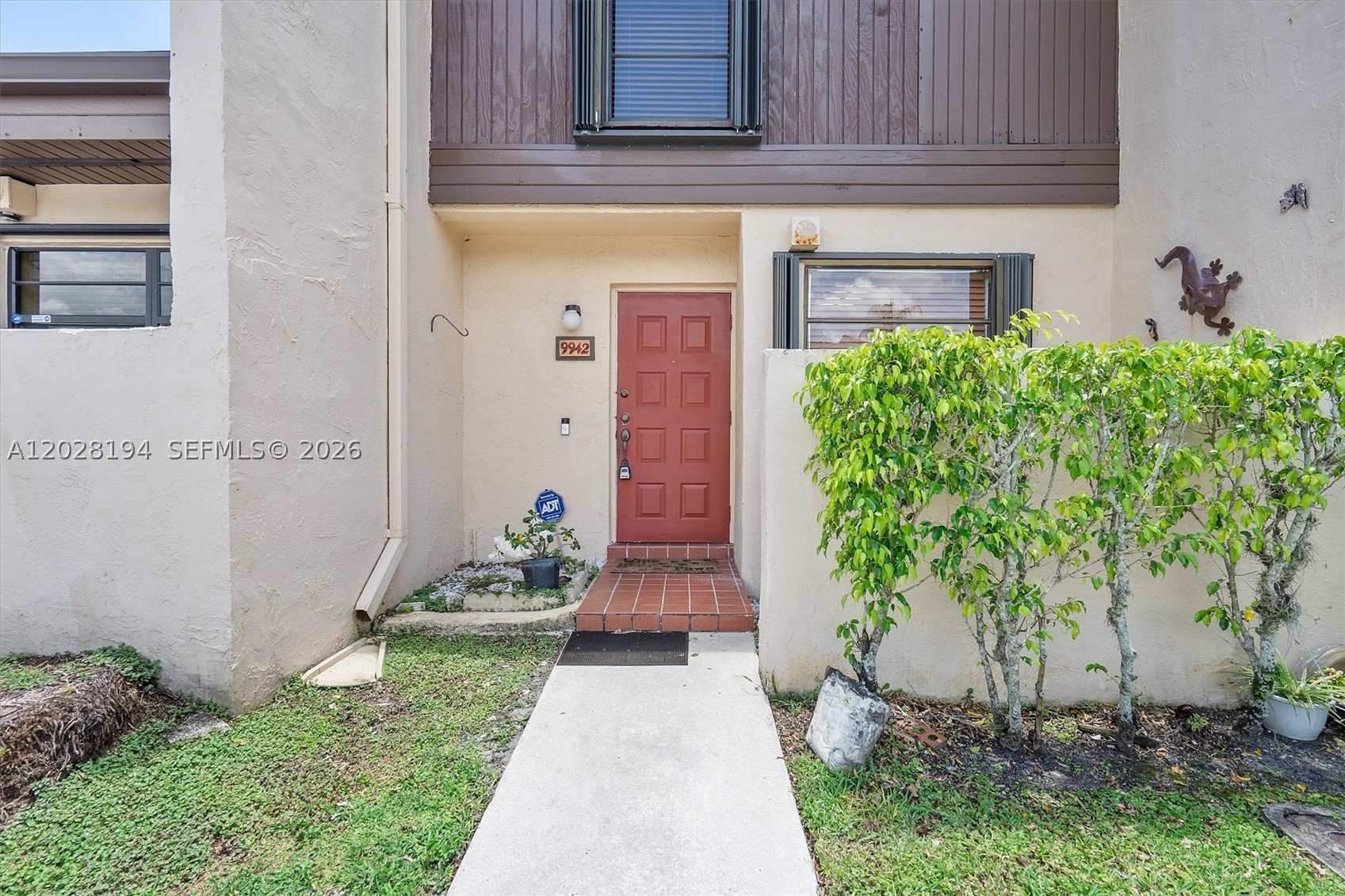 Pembroke Pines photo 1