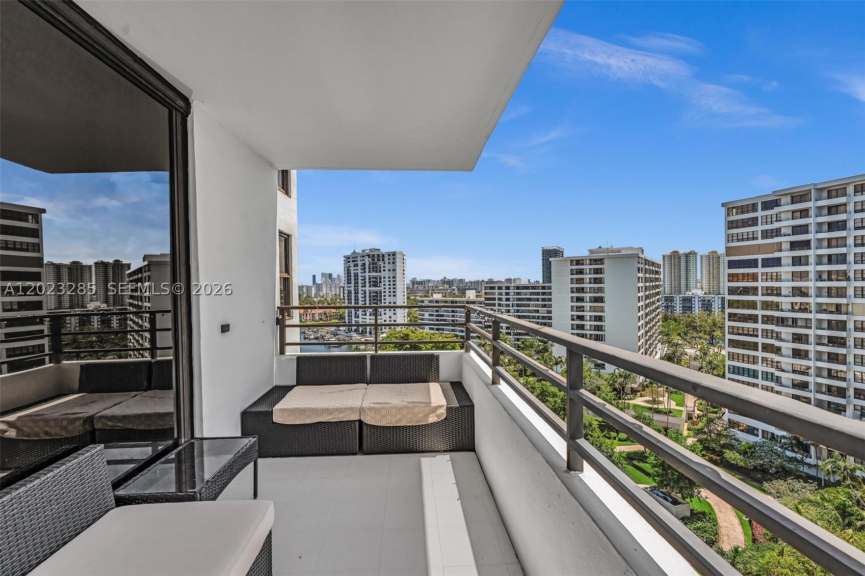 Hallandale Beach photo 4