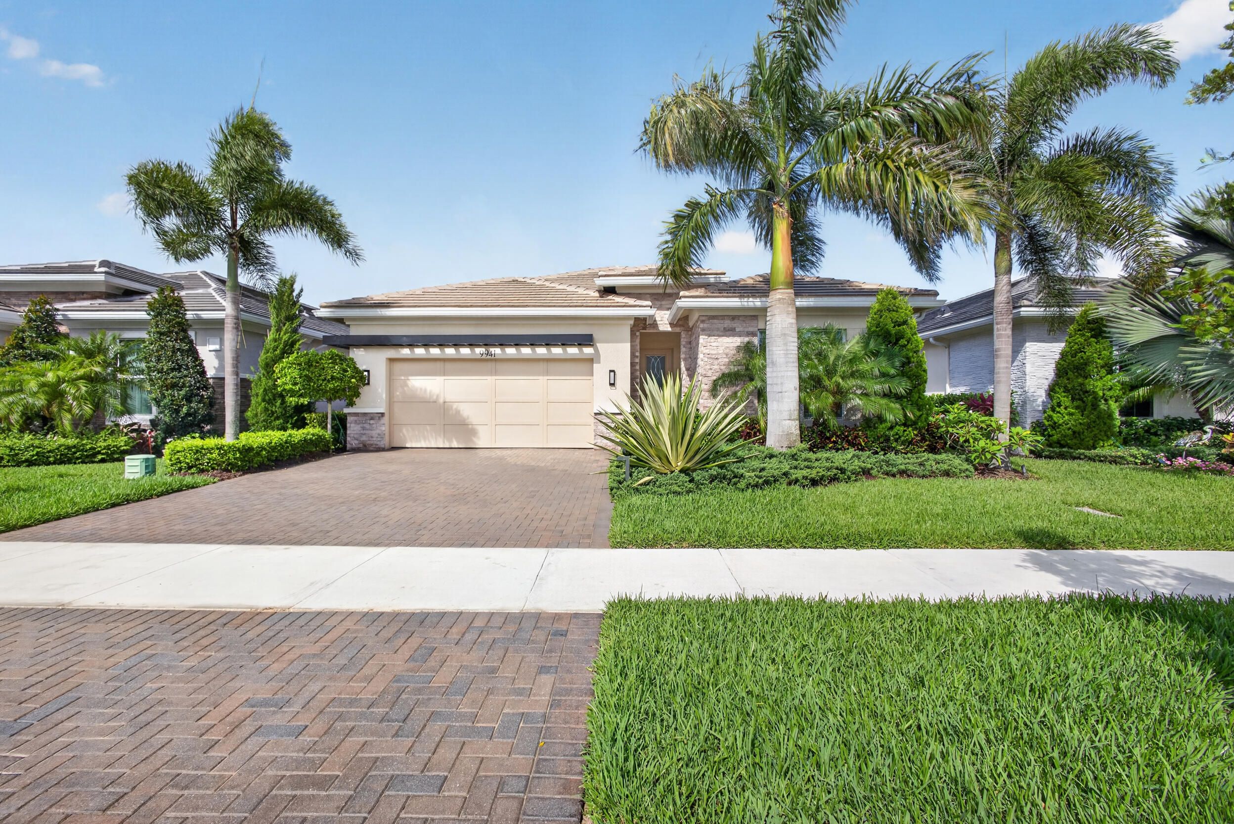 Palm Beach Gardens photo 3