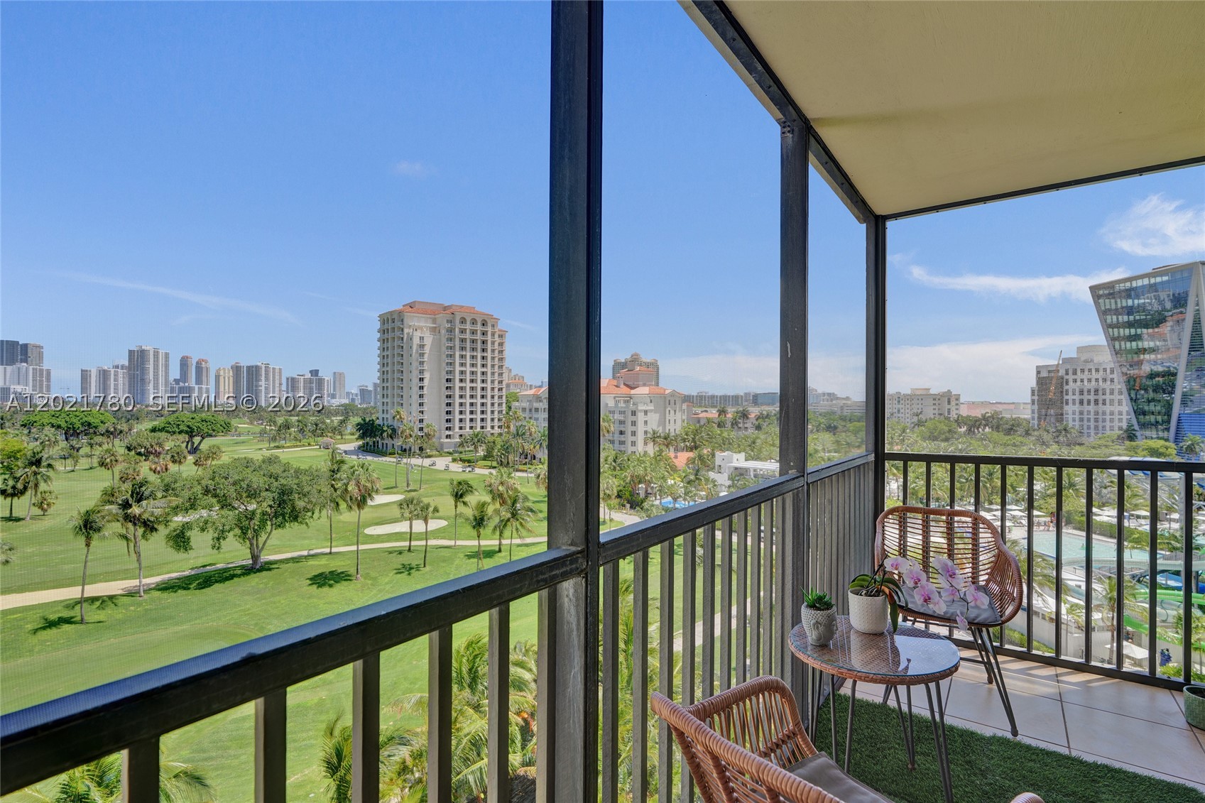 Aventura photo 1