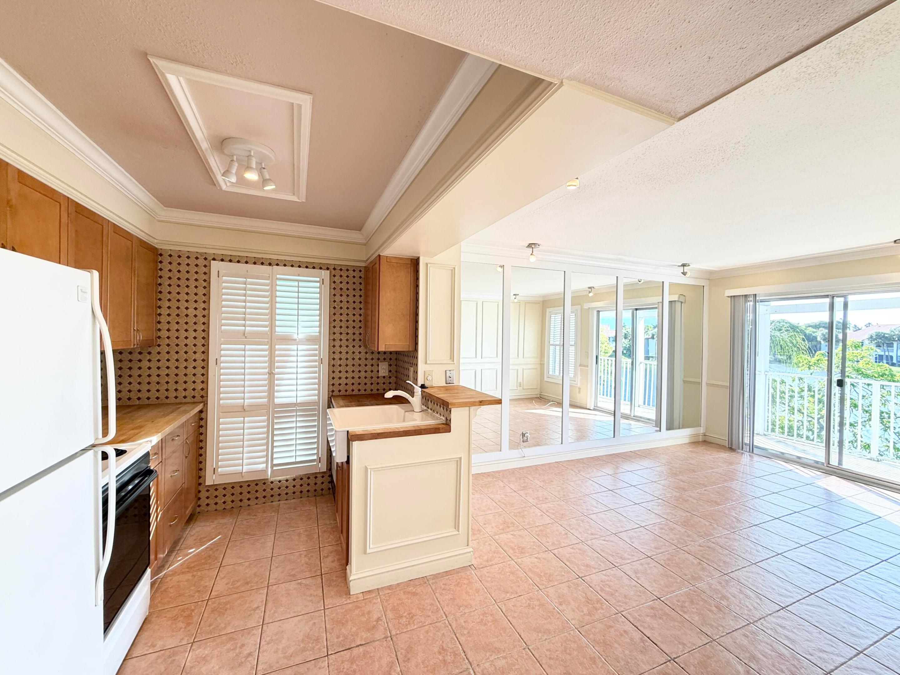 Palm Beach Gardens photo 3