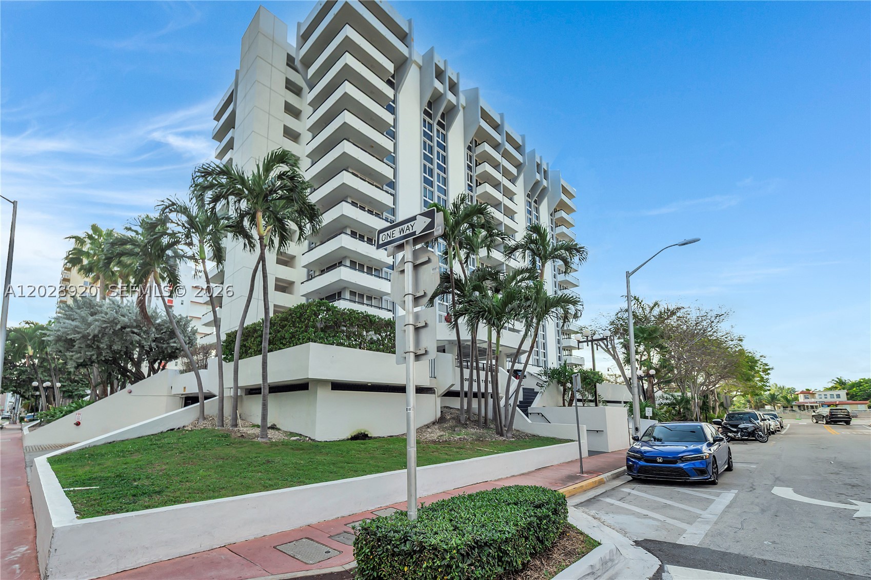 Miami Beach photo 2