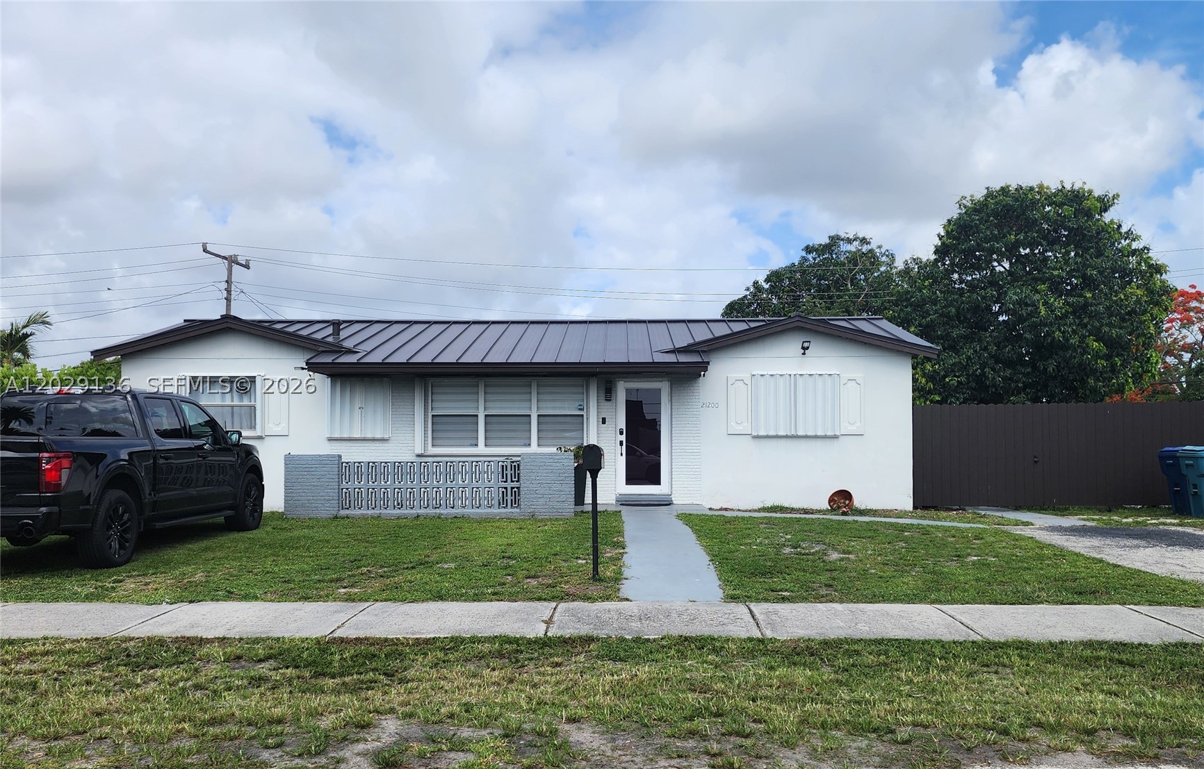 Miami Gardens photo 2