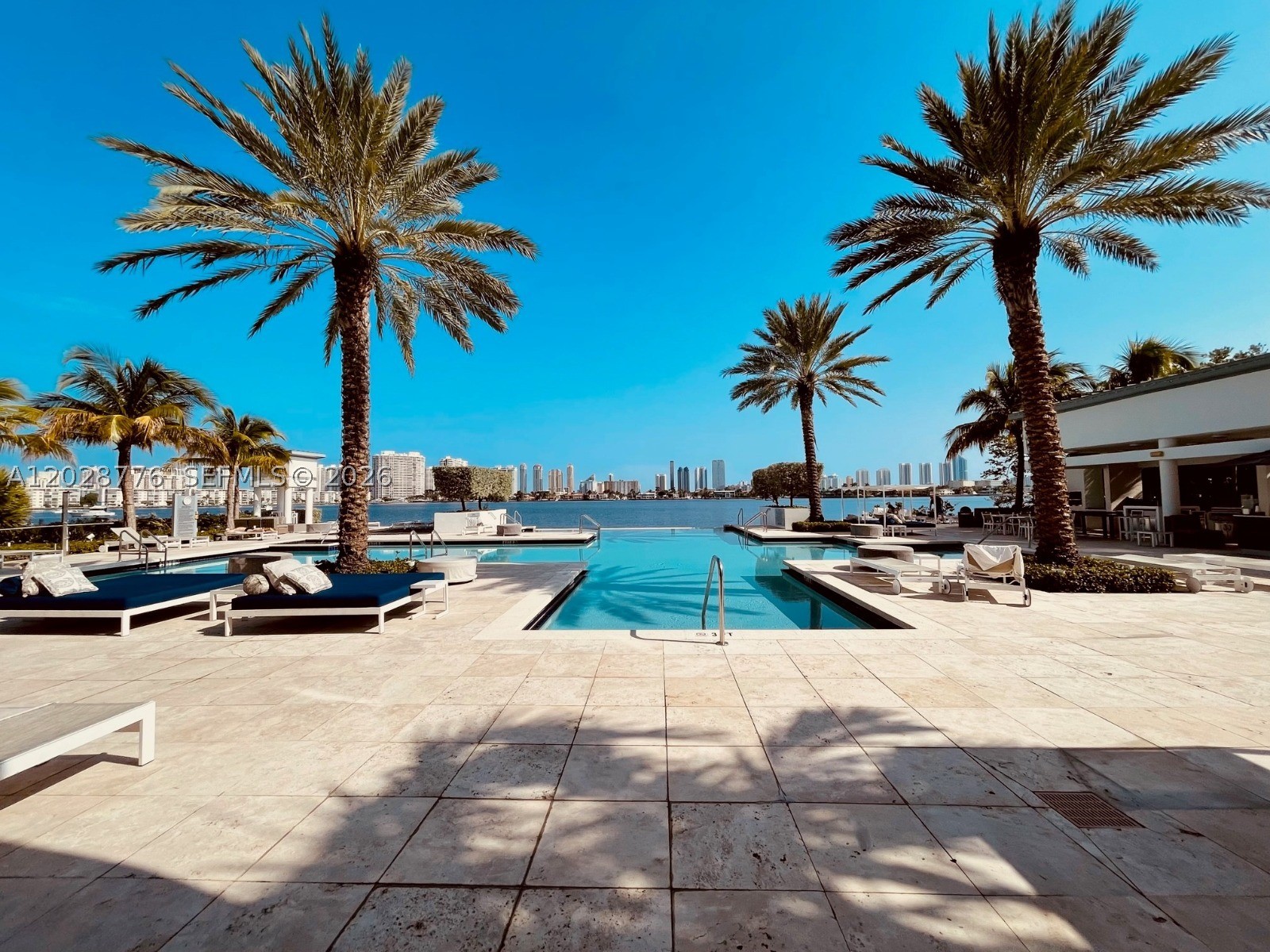 North Miami Beach photo 1