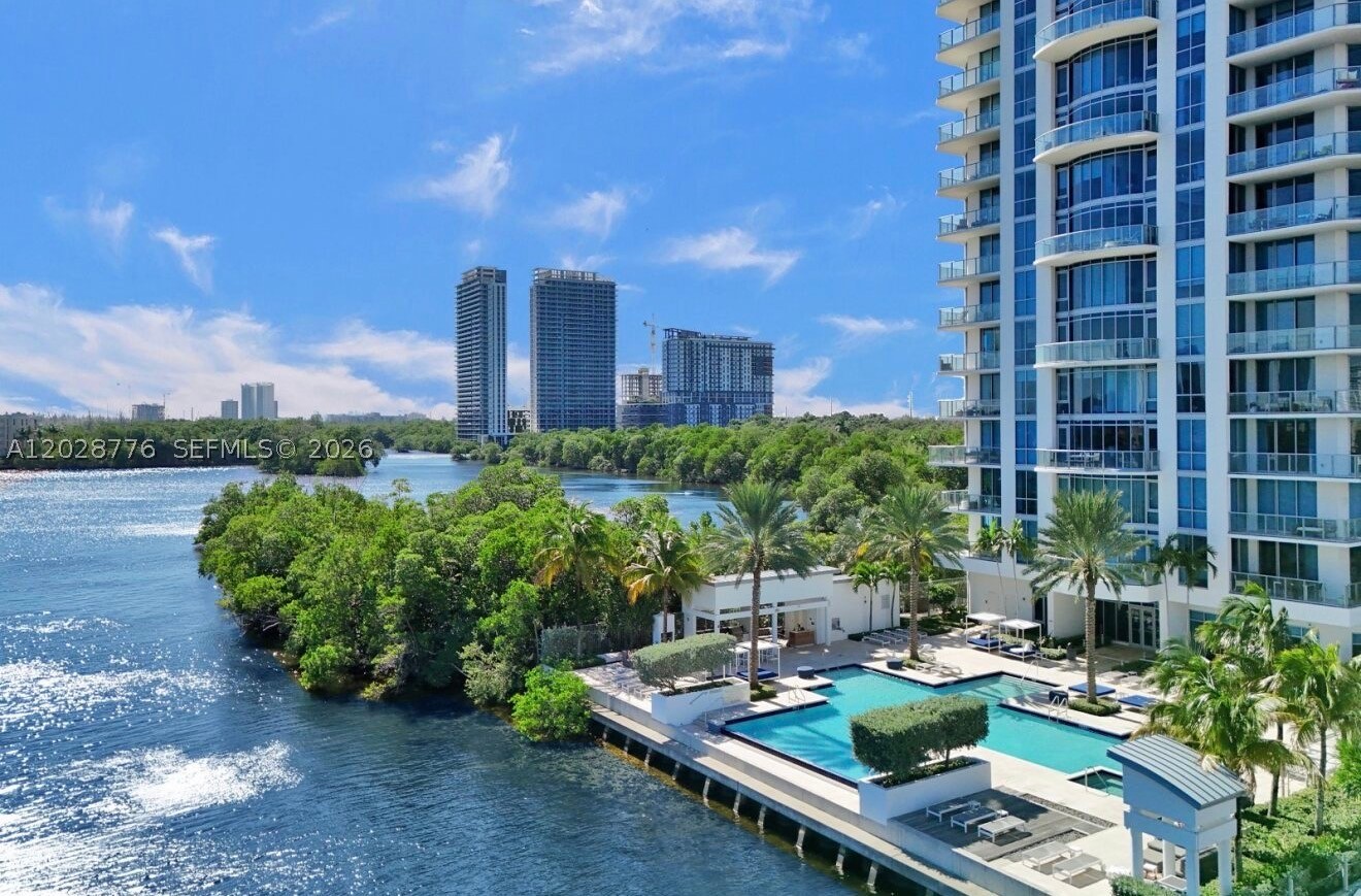 North Miami Beach photo 4