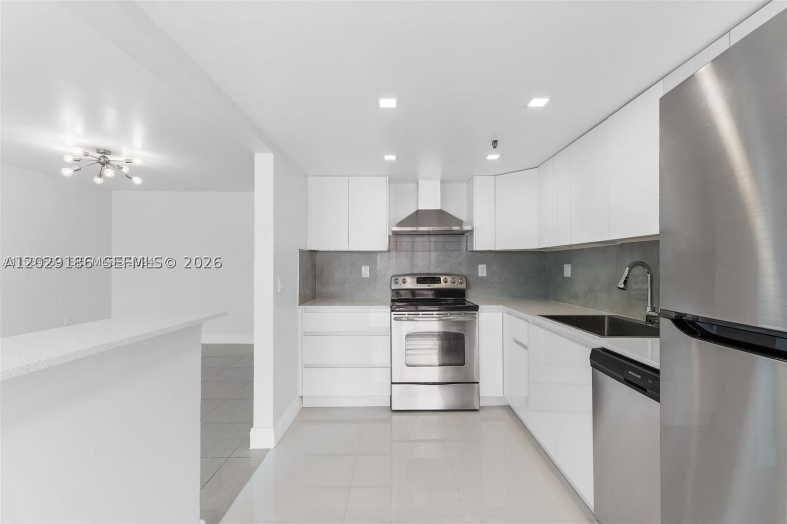 North Miami Beach photo 1