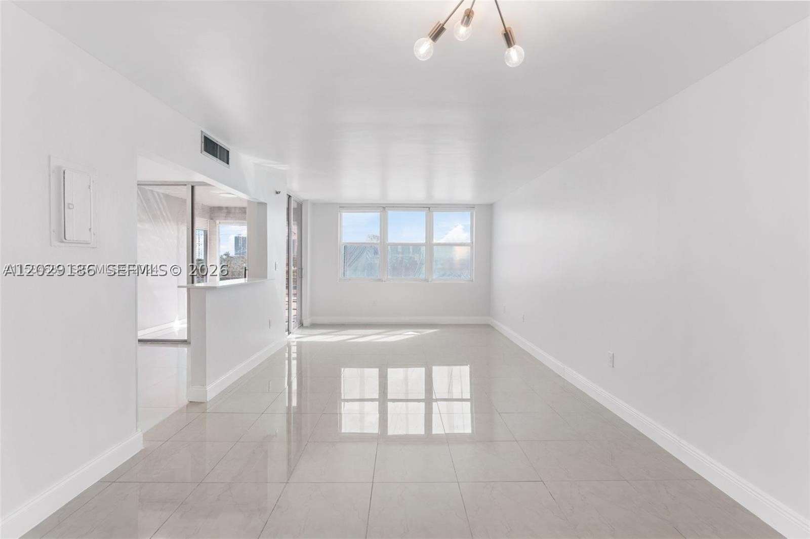 North Miami Beach photo 2