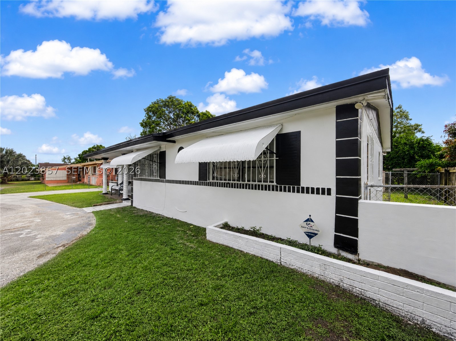 Miami Gardens photo 3