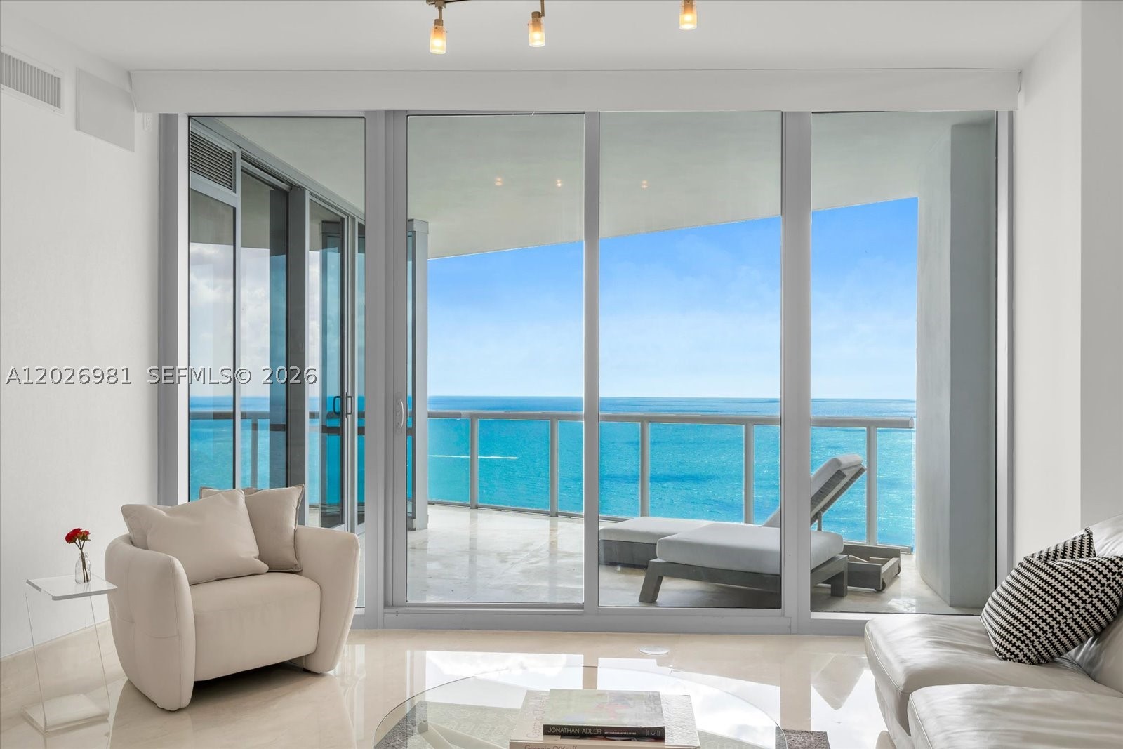 Sunny Isles Beach photo 1