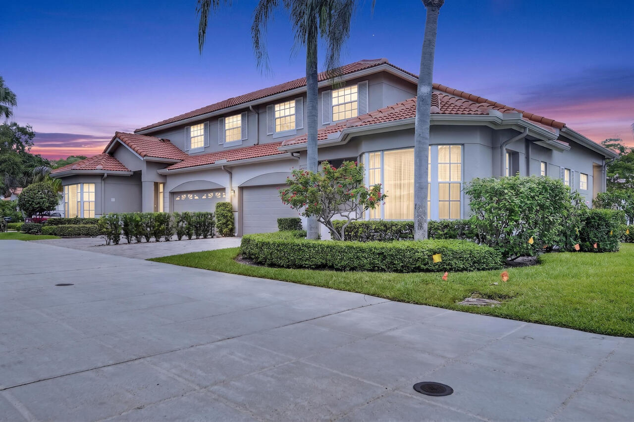Palm Beach Gardens photo 1