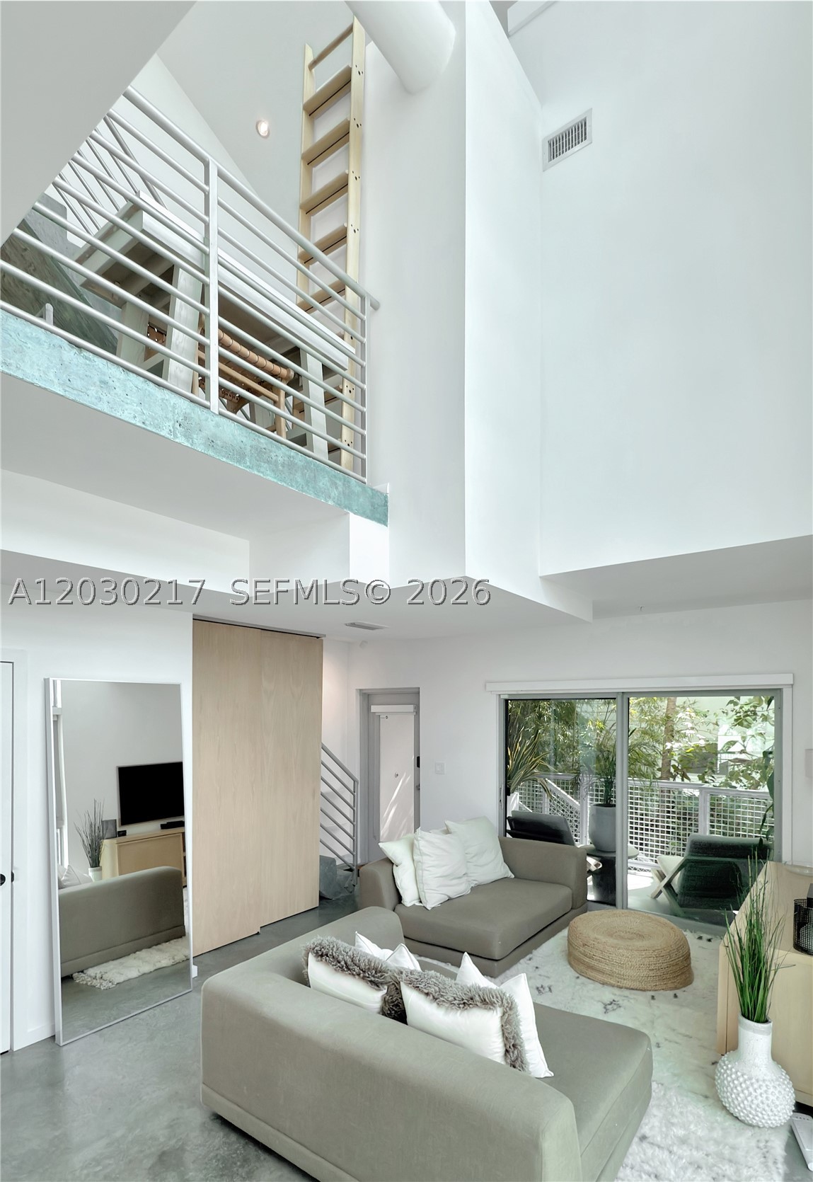 Miami Beach photo 2